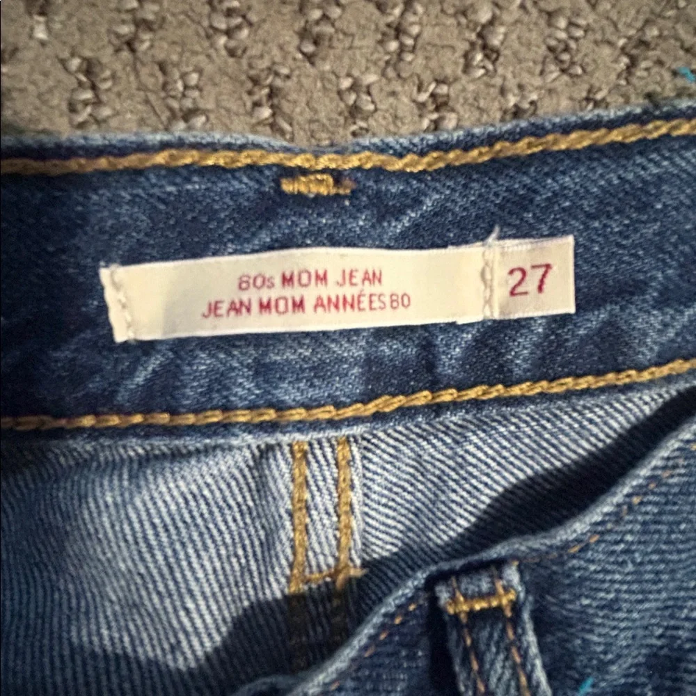 Levi’s High Rise Mom Jeans - Picture 9 of 12